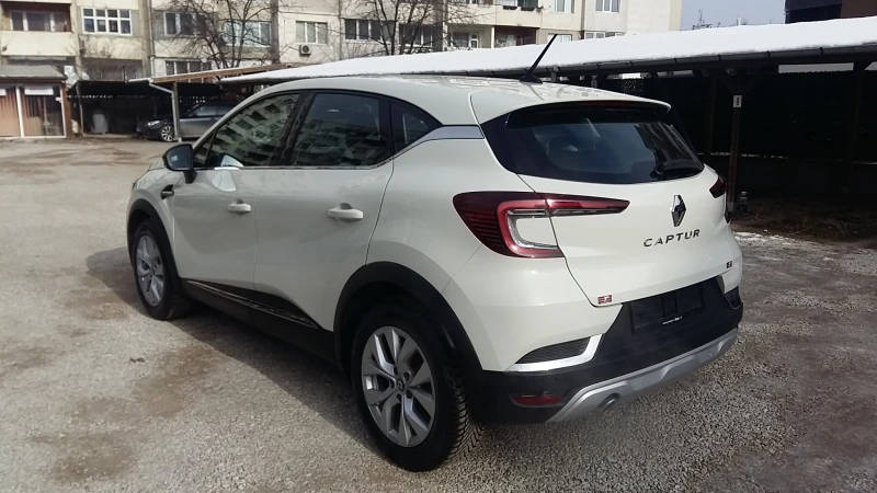 Renault Captur 1.3i16v-TCe Intens!, снимка 7 - Автомобили и джипове - 49327883