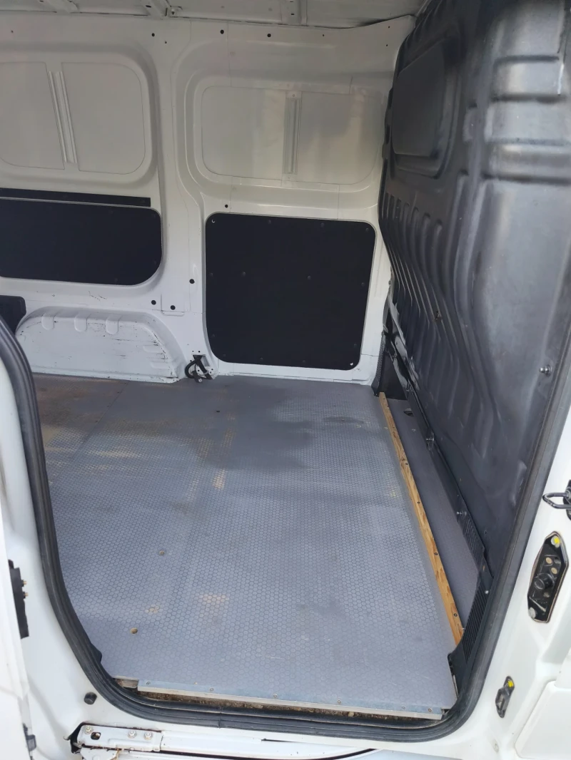 Nissan e-NV200, снимка 12 - Автомобили и джипове - 52460674