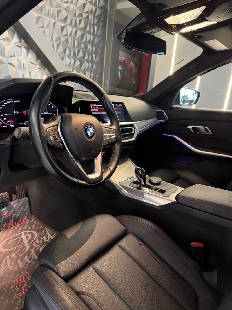 BMW 330 i SPORTPACKET* Шибедах* Камера, снимка 7 - Автомобили и джипове - 52114004