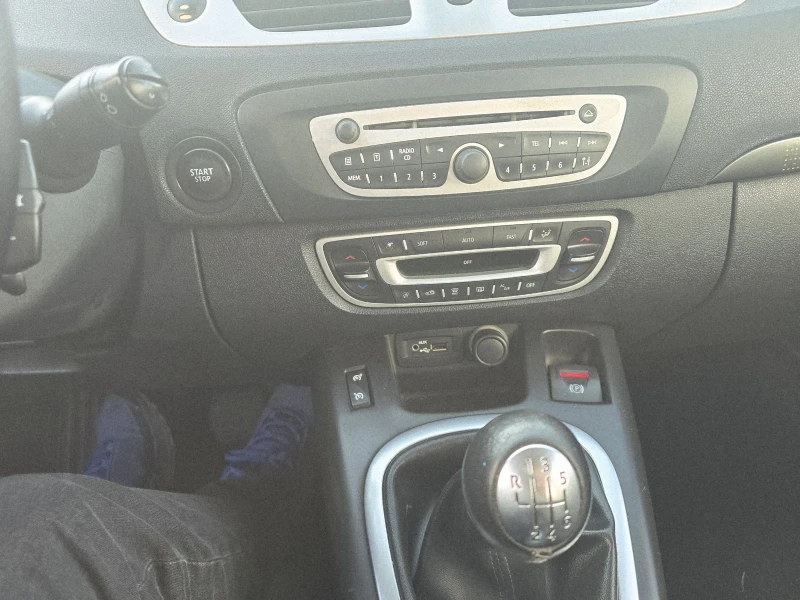 Renault Scenic Xmod 1.5dci, снимка 12 - Автомобили и джипове - 52797442