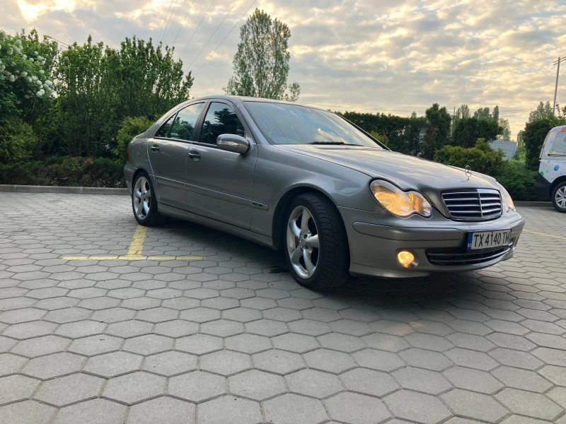 Mercedes-Benz C 220 Реален Пробег Спортен пакет AMG Line