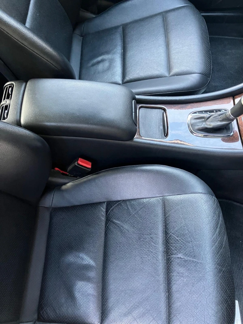 Mercedes-Benz C 220 Реален Пробег Спортен пакет AMG Line, снимка 12 - Автомобили и джипове - 53101512