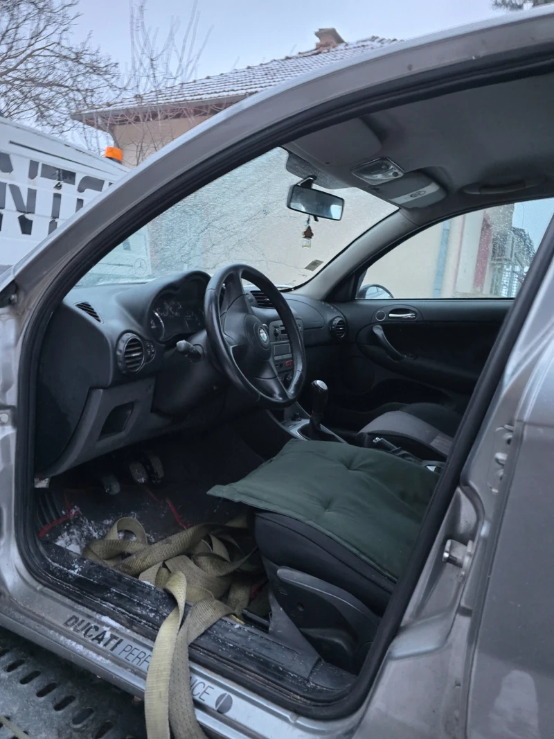 Alfa Romeo 147 1.8 GT, снимка 10 - Автомобили и джипове - 53182698