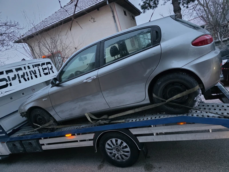 Alfa Romeo 147 1.8 GT, снимка 9 - Автомобили и джипове - 53182698