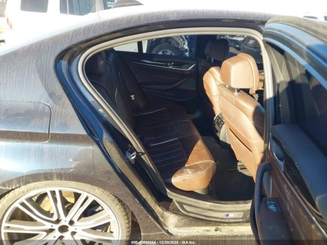 BMW 550 M550i xDrive, снимка 12 - Автомобили и джипове - 53080363