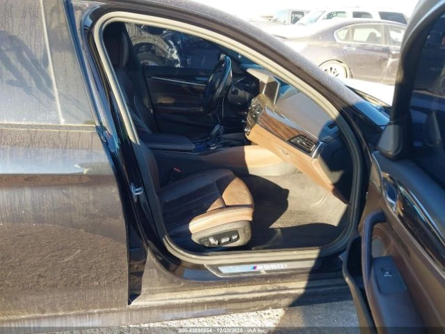 BMW 550 M550i xDrive, снимка 11 - Автомобили и джипове - 53080363