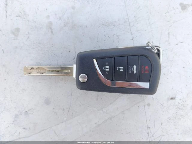 Toyota Camry LE SERIES| CONSOLE DISPLAY|  | Mobile.bg � ����������� 11