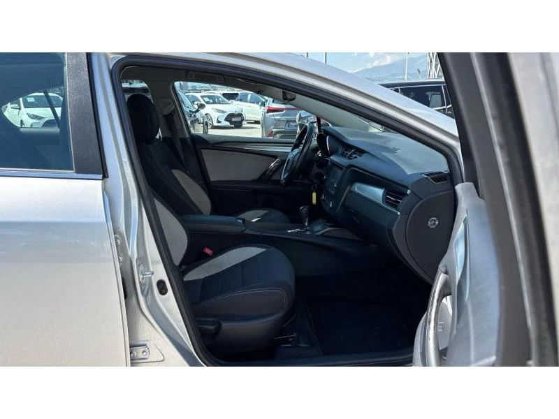 Toyota Avensis SDN 1.8P CVT EXECUTIVE, снимка 6 - Автомобили и джипове - 55146863