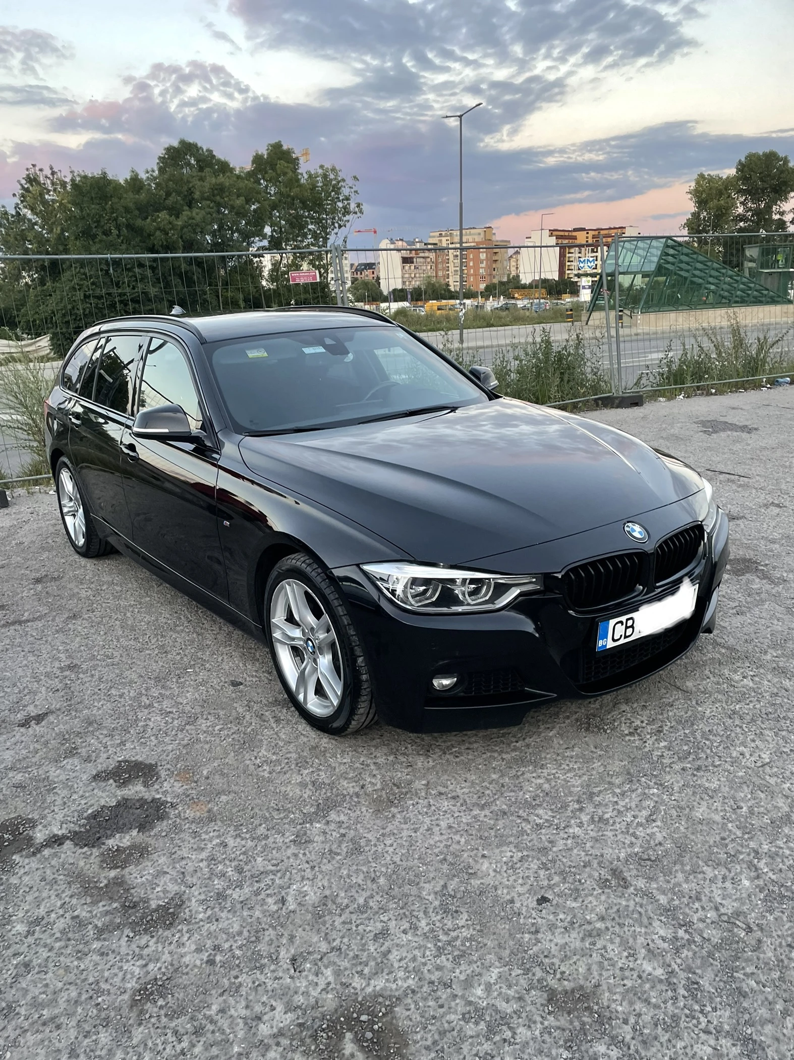 BMW 320 xDrive M Sport, снимка 1