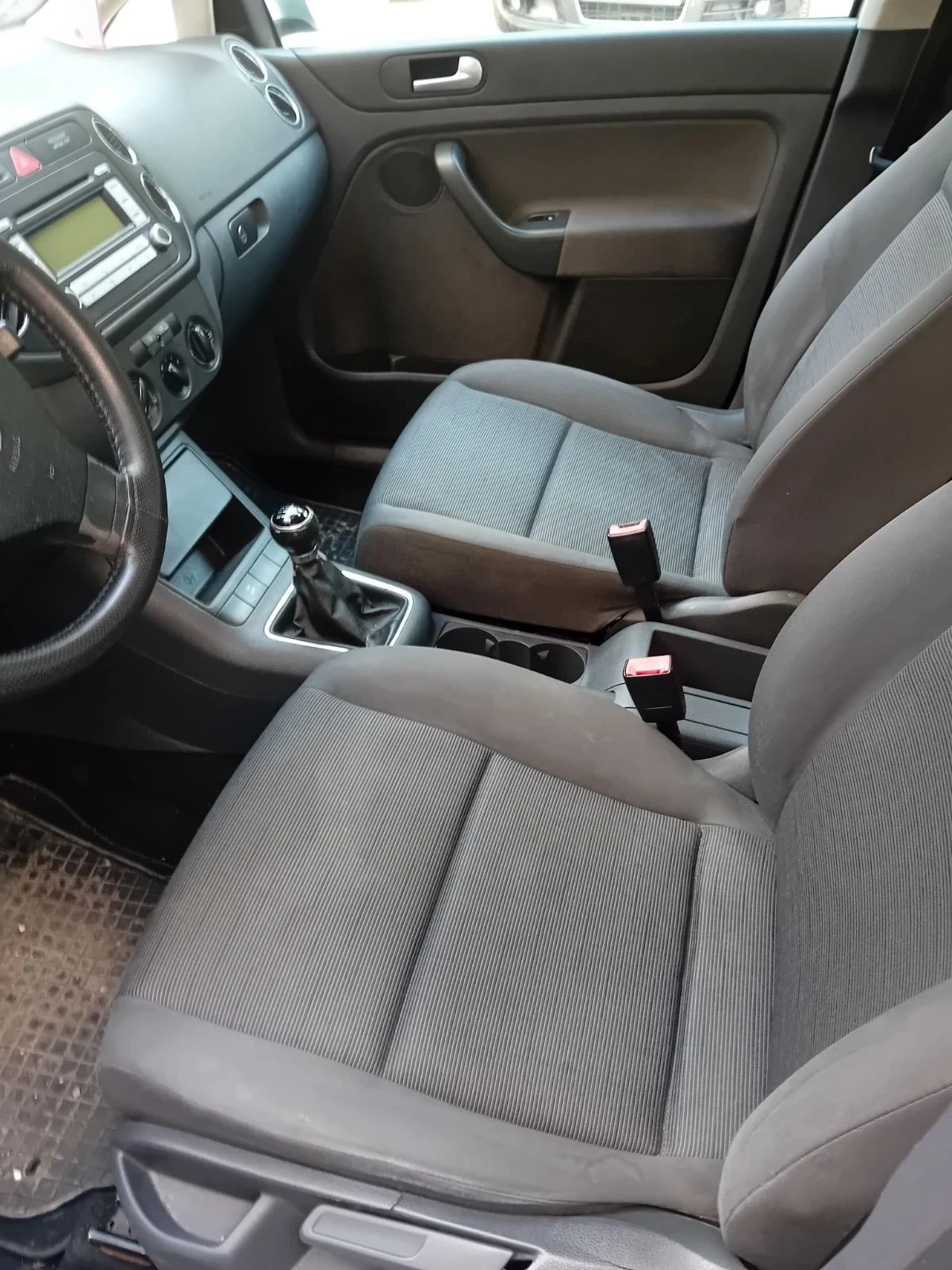 VW Golf Plus 1.9 TDI / като нов/ обслужен - изображение 7