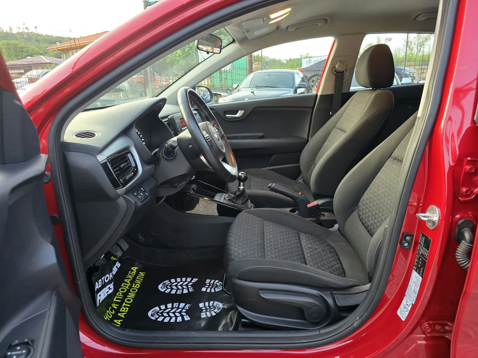Kia Rio 1.25 i 84 К.С. КЛИМА / НАПЪЛНО ОБСЛУЖЕН  - изображение 9