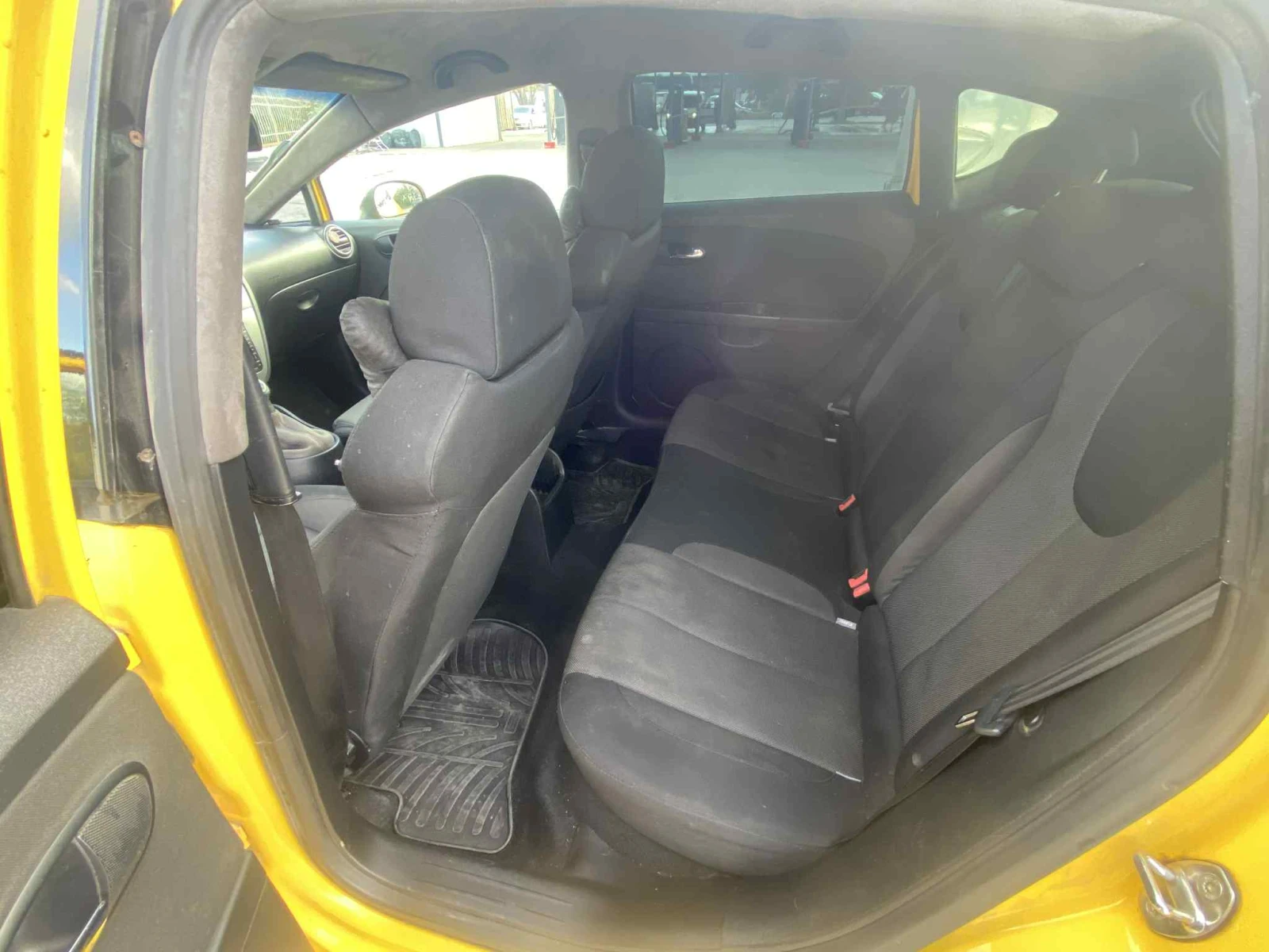 Seat Leon 2.0TDI FR - изображение 10
