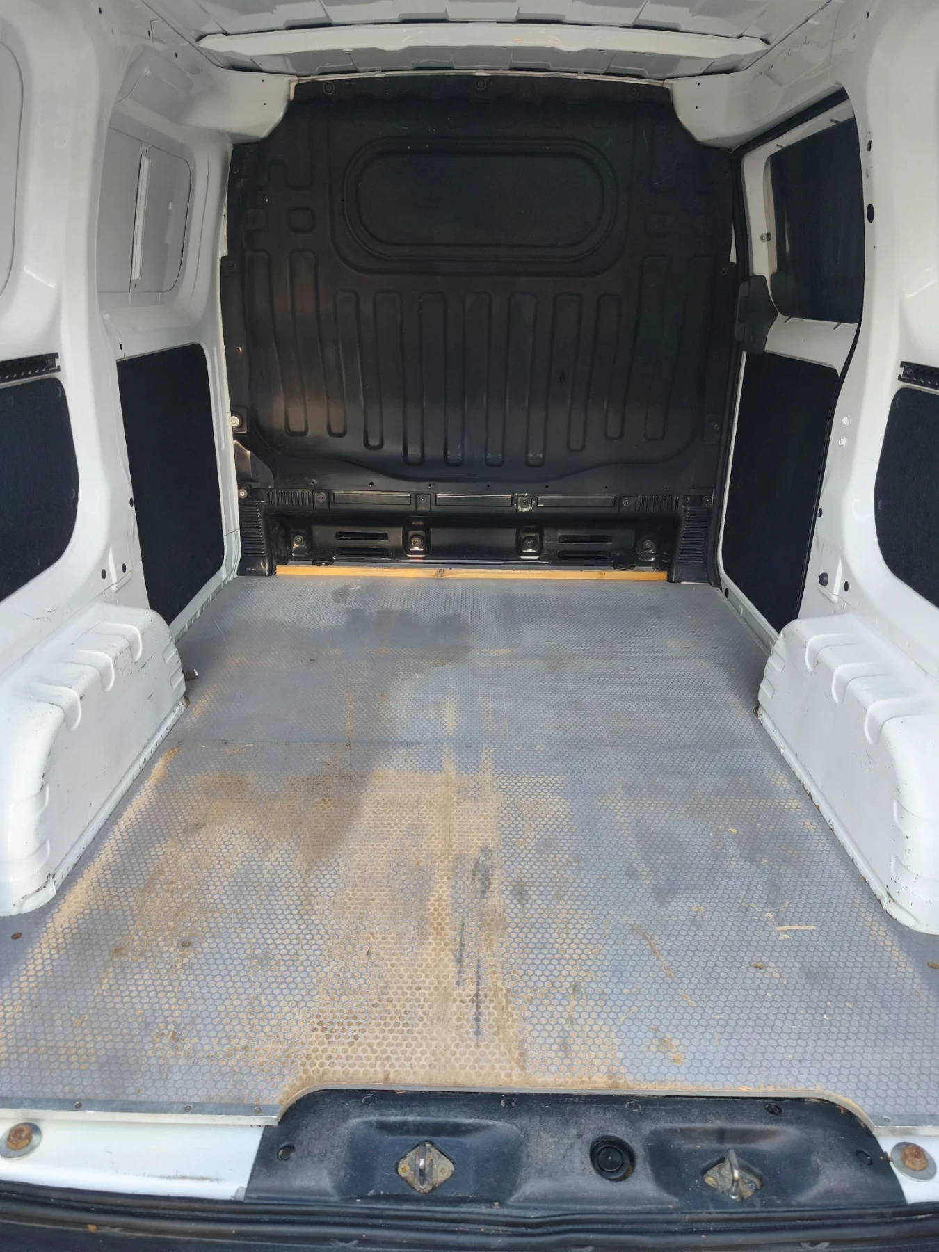 Nissan e-NV200 | Mobile.bg — изображение 11