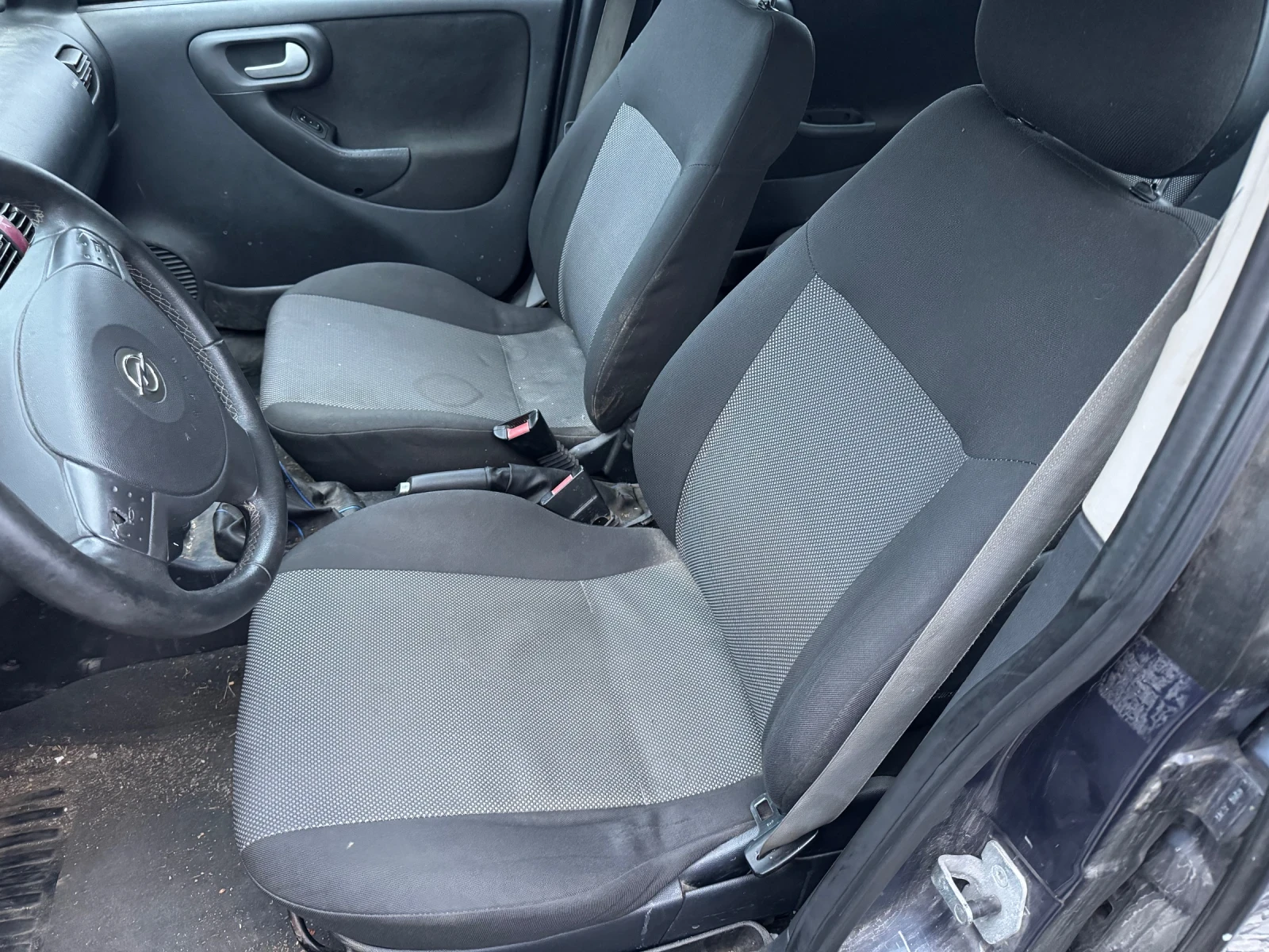 Opel Corsa 1.2TwinPort - изображение 9