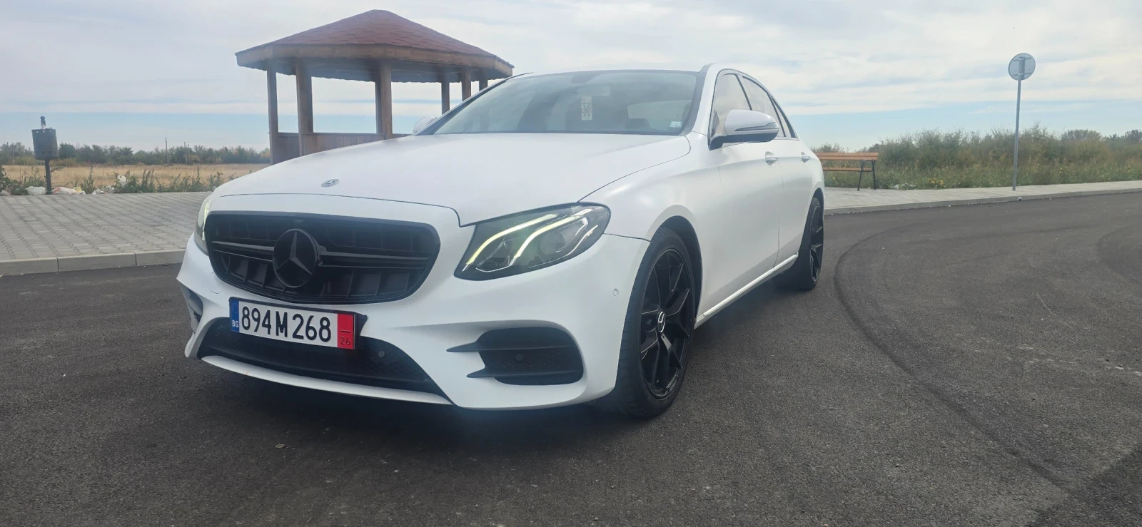 Mercedes-Benz E 220 Е220d, снимка 2 - Автомобили и джипове - 56526356