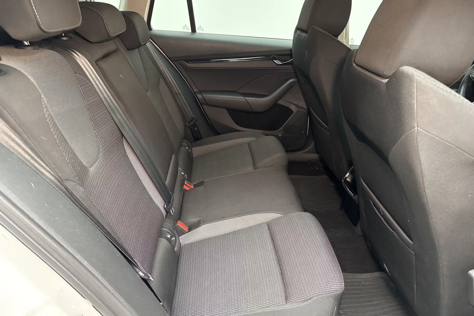 Skoda Octavia 1.5 GTECH  | Mobile.bg   6