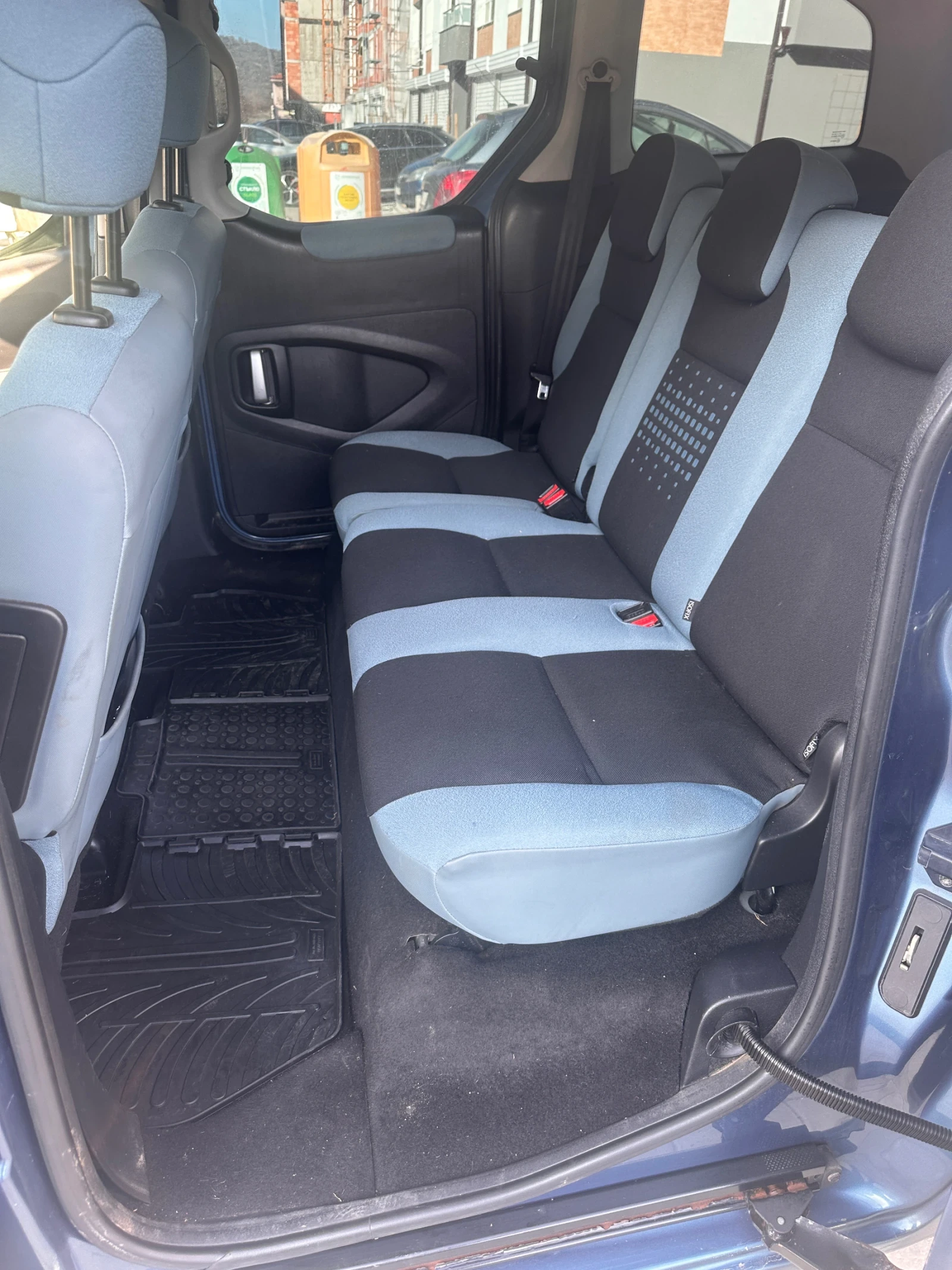 Citroen Berlingo 1, 6 HDI 92k.c. Face lift, снимка 14 - Автомобили и джипове - 53806605