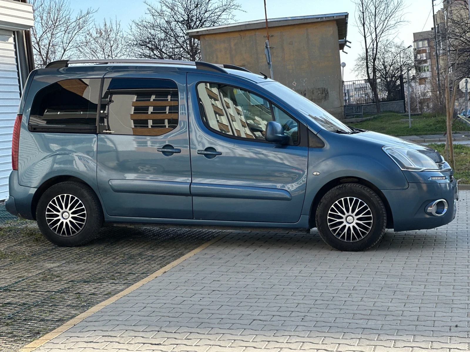 Citroen Berlingo 1, 6 HDI 92k.c. Face lift, снимка 6 - Автомобили и джипове - 53806605