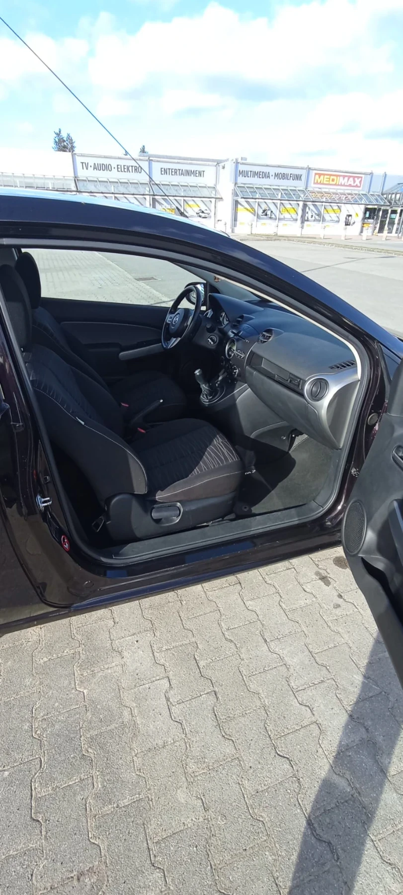 Mazda 2  - изображение 8