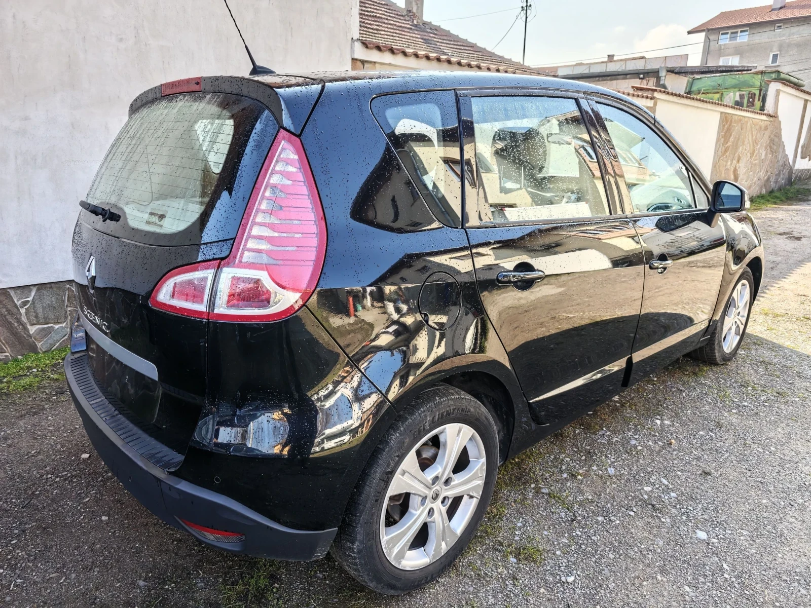 Renault Scenic Xmod 1.5dci - изображение 2