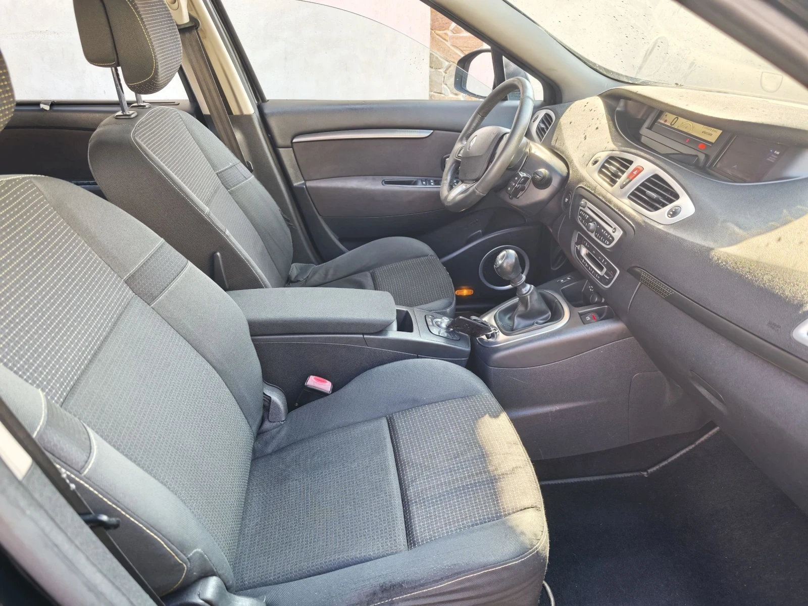 Renault Scenic Xmod 1.5dci - изображение 10