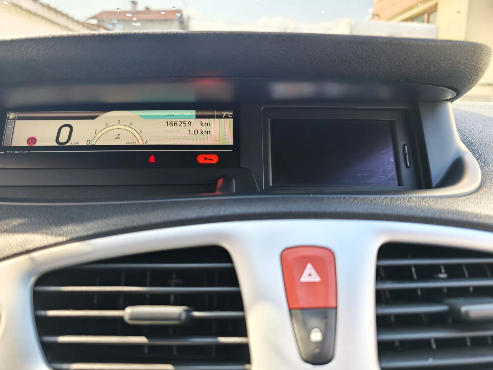 Renault Scenic Xmod 1.5dci, снимка 15 - Автомобили и джипове - 52797442