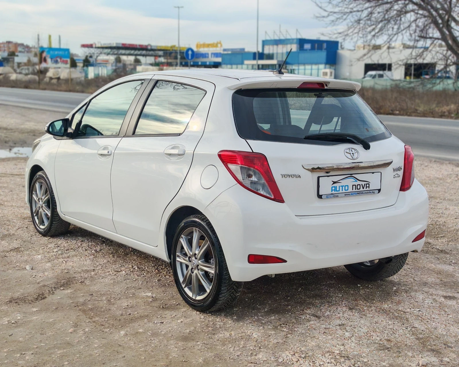Toyota Yaris 1.4 90 К.С. ДИЗЕЛ!  - изображение 7