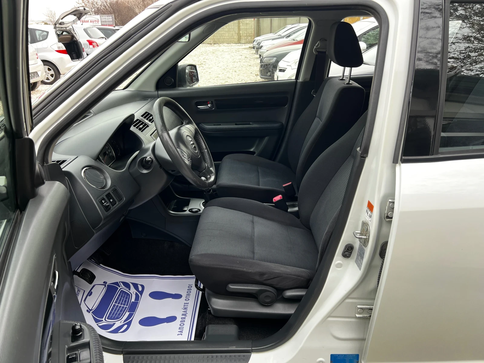 Suzuki Swift 1.3i 4x4 NAVI EDITION 101 | Mobile.bg � ����������� 10