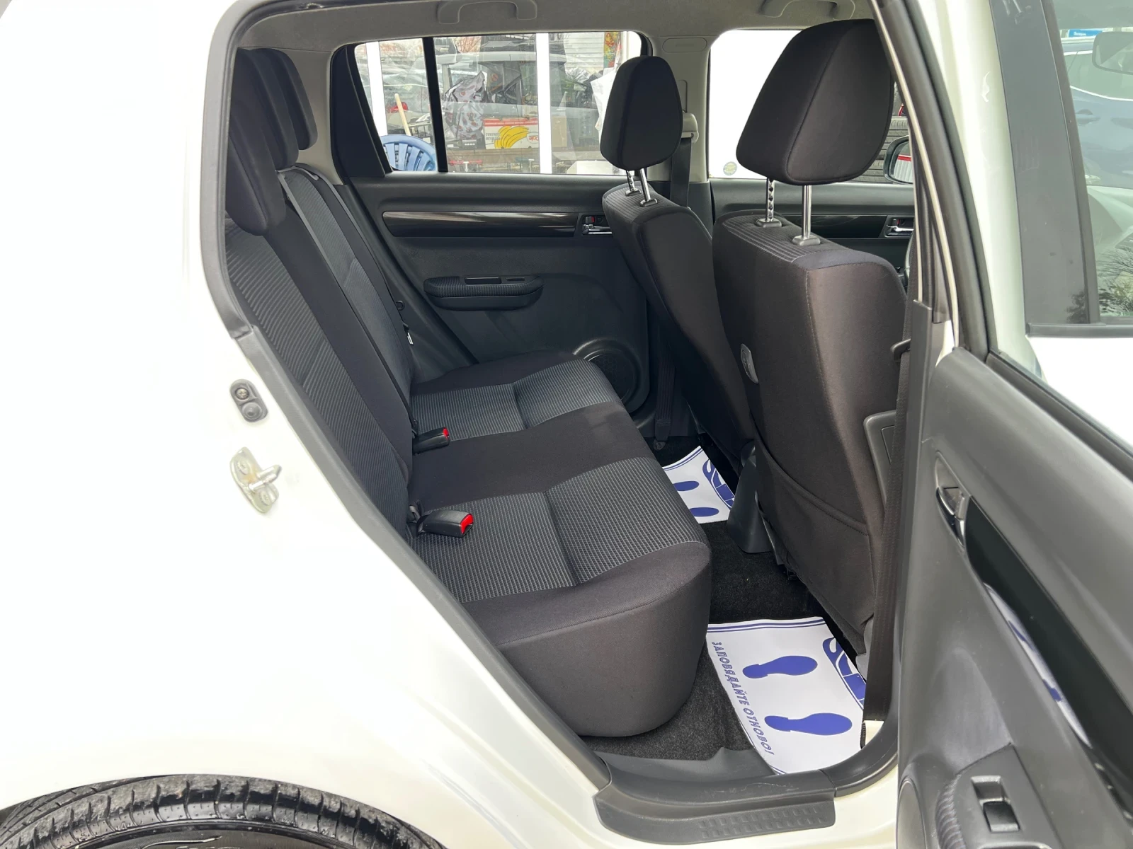 Suzuki Swift 1.3i 4x4 NAVI EDITION 101 | Mobile.bg � ����������� 13