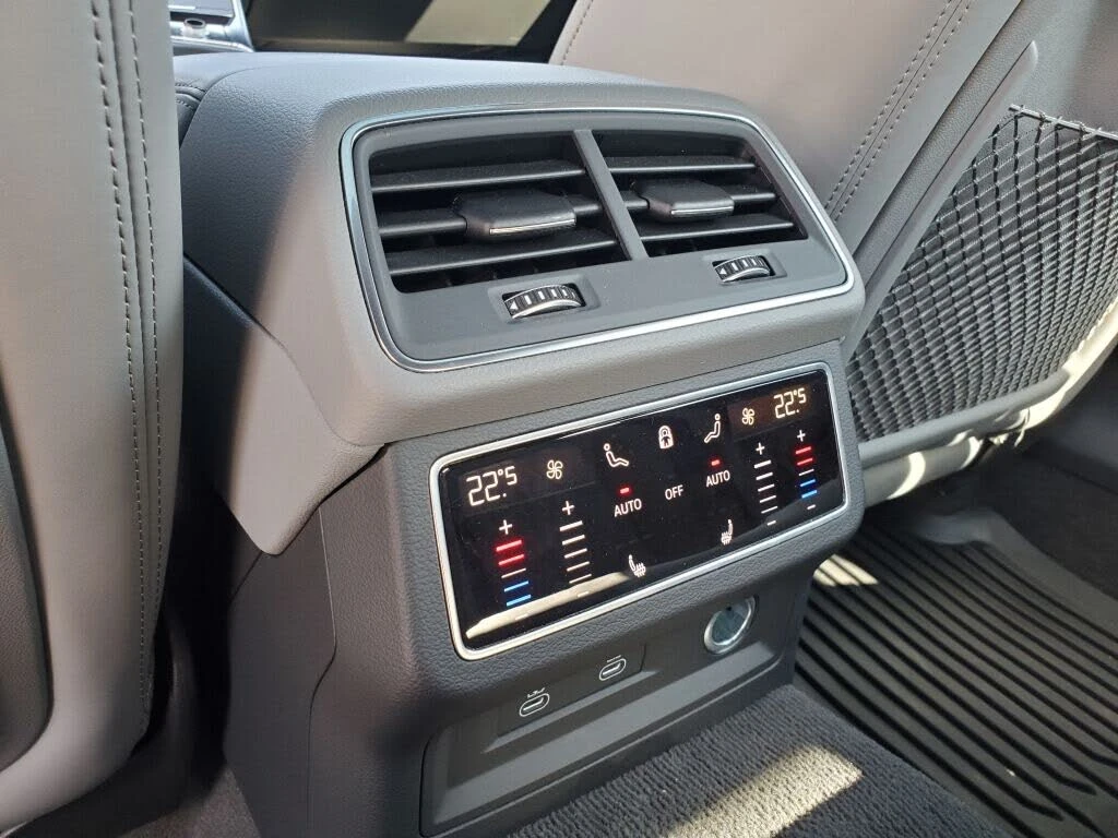 Audi S7 QUATTRO * PRESTIGE * 360 * MATRIX * ПОДГРЕВ * NAVI - изображение 10