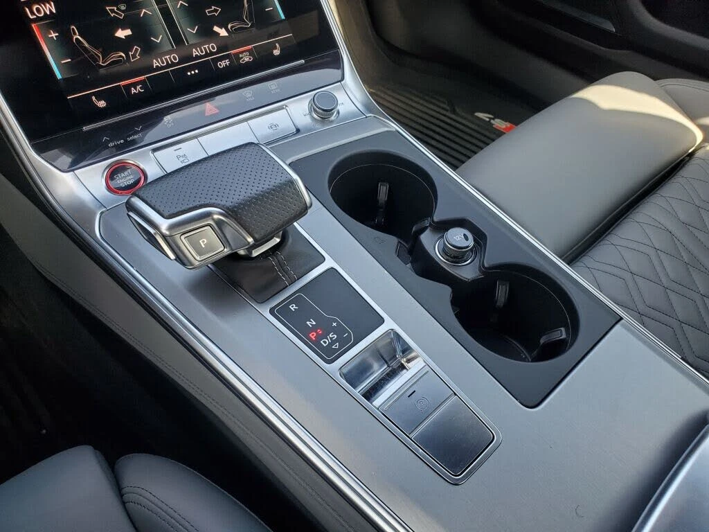 Audi S7 QUATTRO * PRESTIGE * 360 * MATRIX * ПОДГРЕВ * NAVI - изображение 9