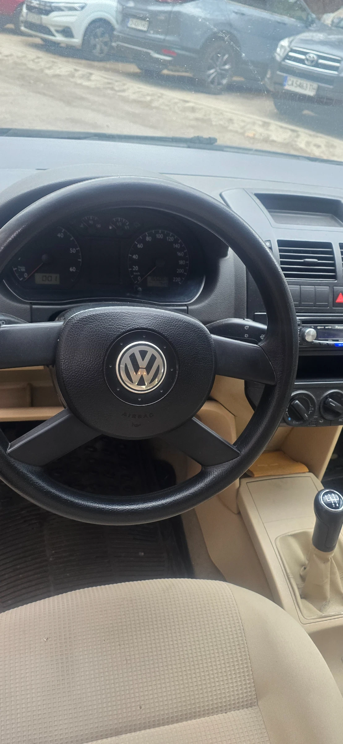 VW Polo 1.4, снимка 11 - Автомобили и джипове - 53903954