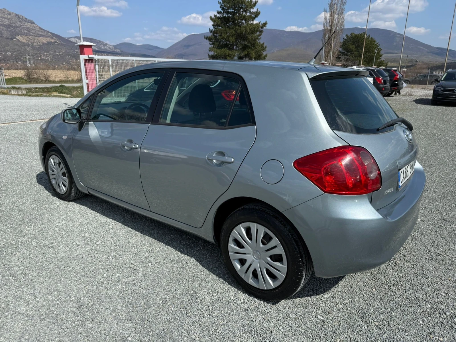 Toyota Auris (KATO НОВА), снимка 9 - Автомобили и джипове - 54224948