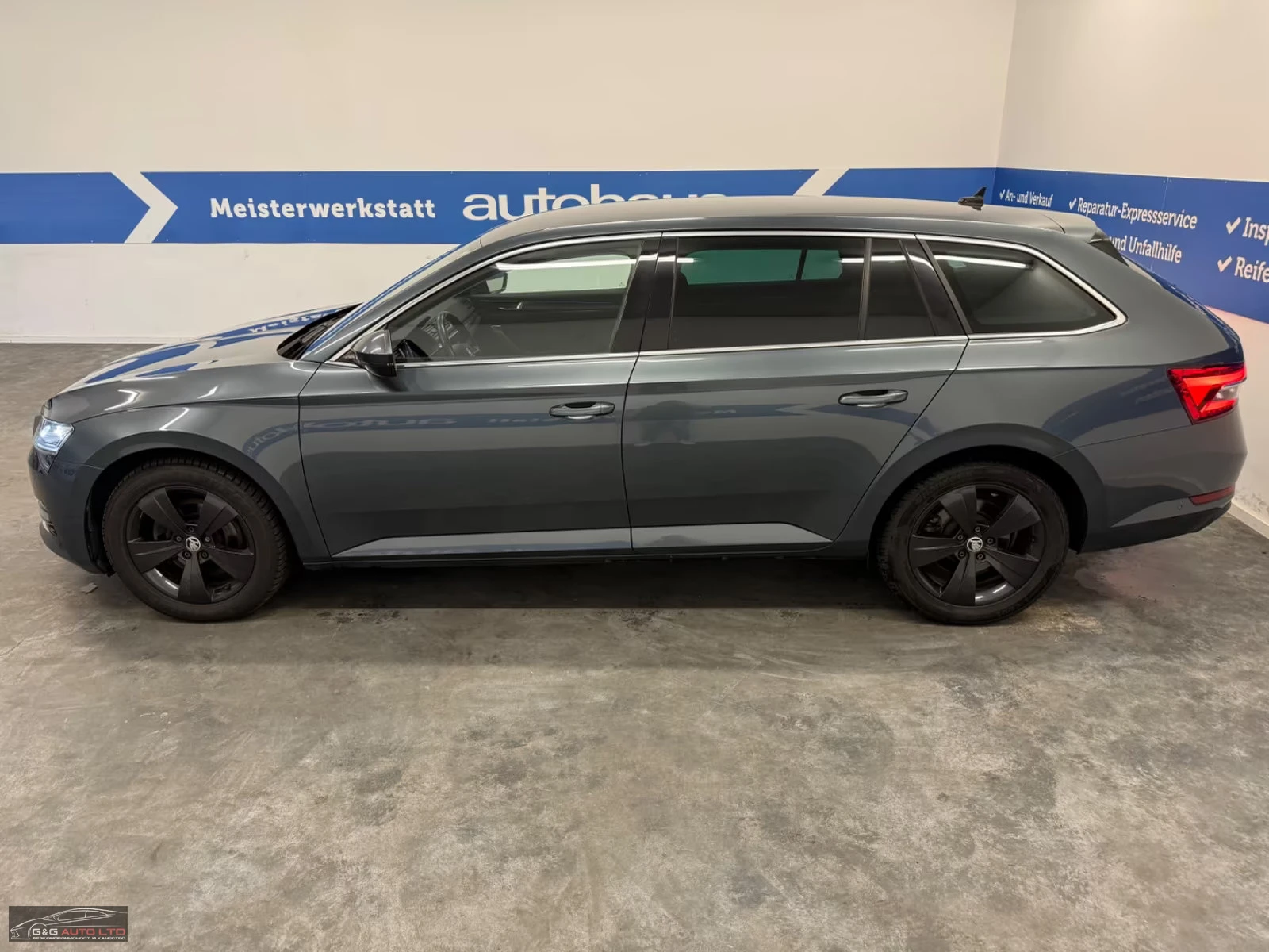 Skoda Superb PREMIUM/190HP/4X4/ACC/MATRIX/321z, снимка 3 - Автомобили и джипове - 54269766