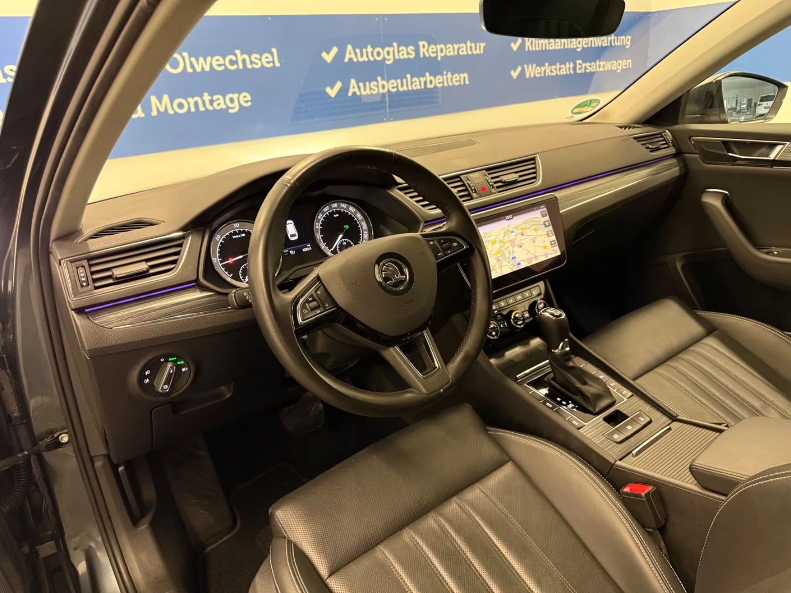 Skoda Superb PREMIUM/190HP/4X4/ACC/MATRIX/321z, снимка 11 - Автомобили и джипове - 54269766