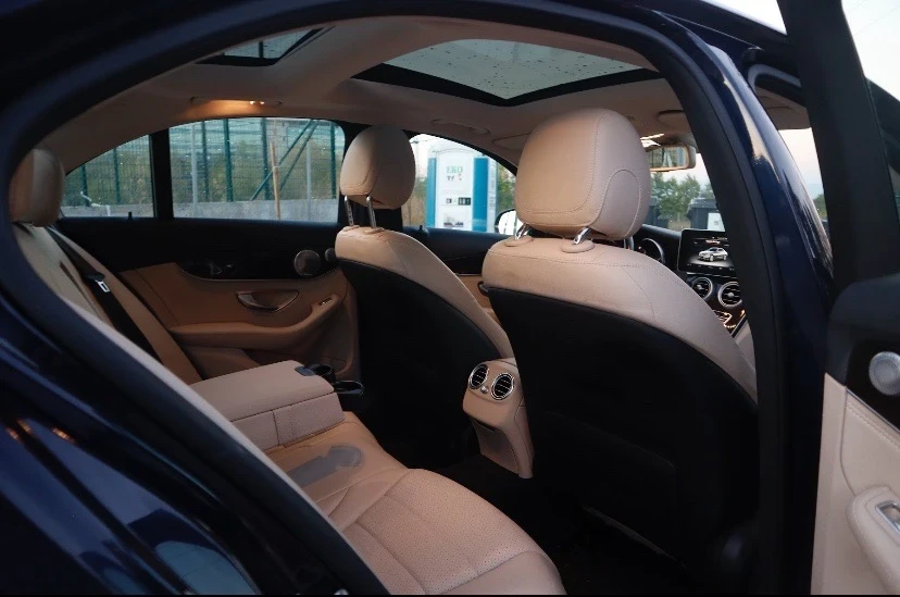 Mercedes-Benz C 300, снимка 5 - Автомобили и джипове - 54291299