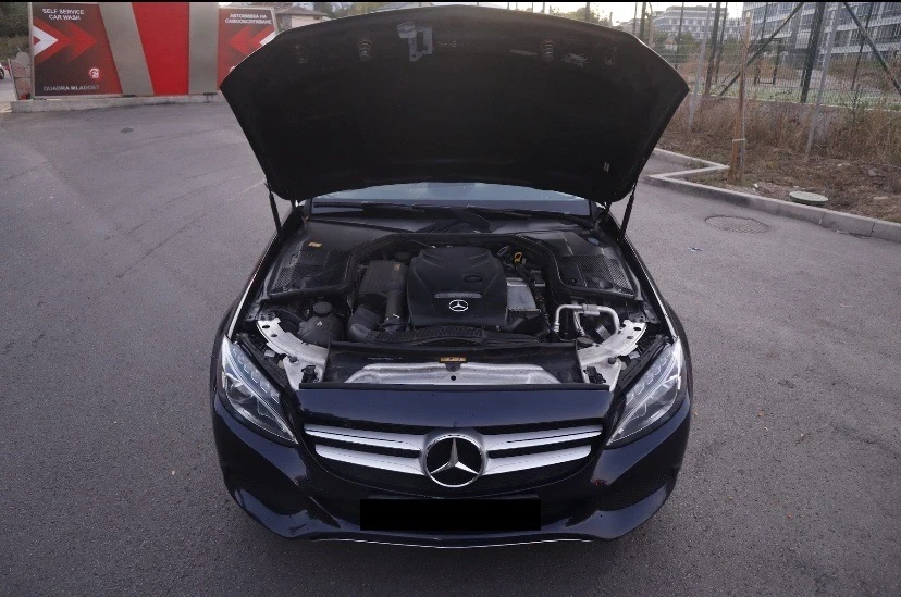 Mercedes-Benz C 300, снимка 2 - Автомобили и джипове - 54291299