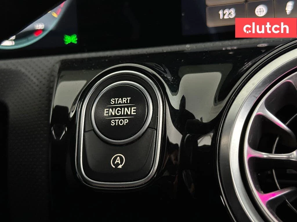Mercedes-Benz CLA 250 Burmester * 360 * Lane assist * Подгрев, снимка 11 - Автомобили и джипове - 54492769
