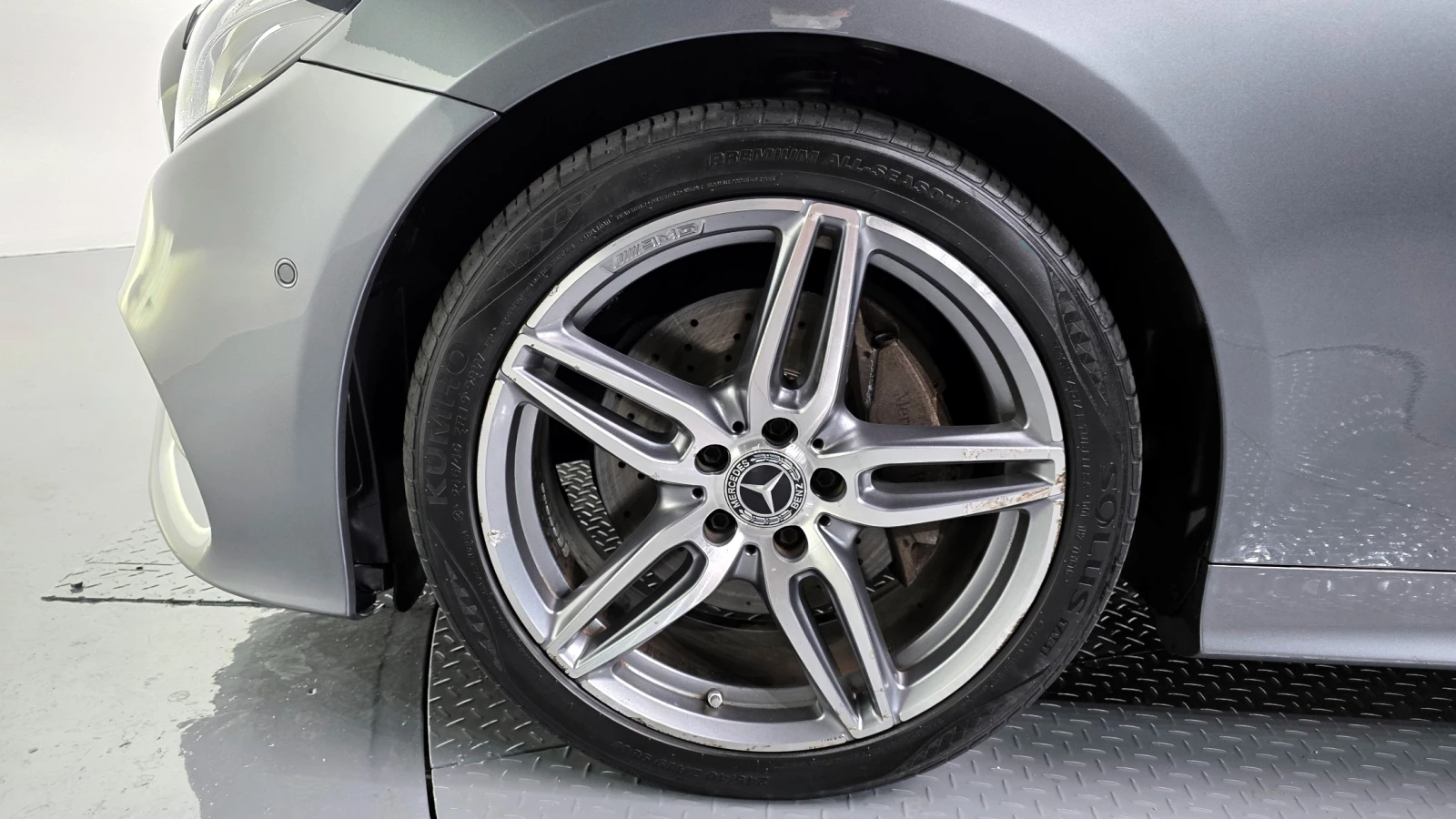 Mercedes-Benz E 220 AMG PK* DIGITAL* HEAD-UP* KEYLESS* КРАЙАН ЦЕНА, снимка 5 - Автомобили и джипове - 54572856