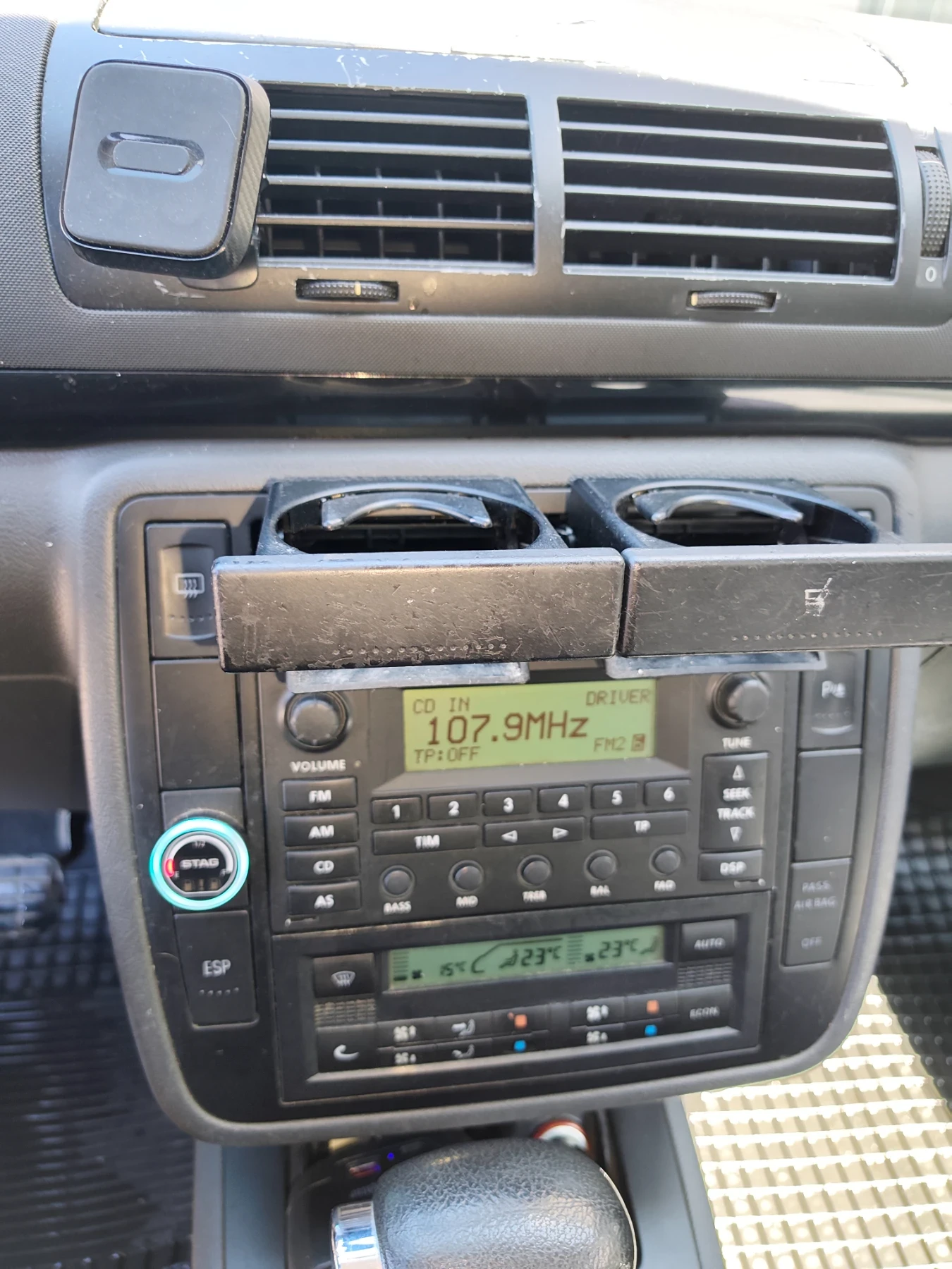 VW Sharan, снимка 14 - Автомобили и джипове - 55430623