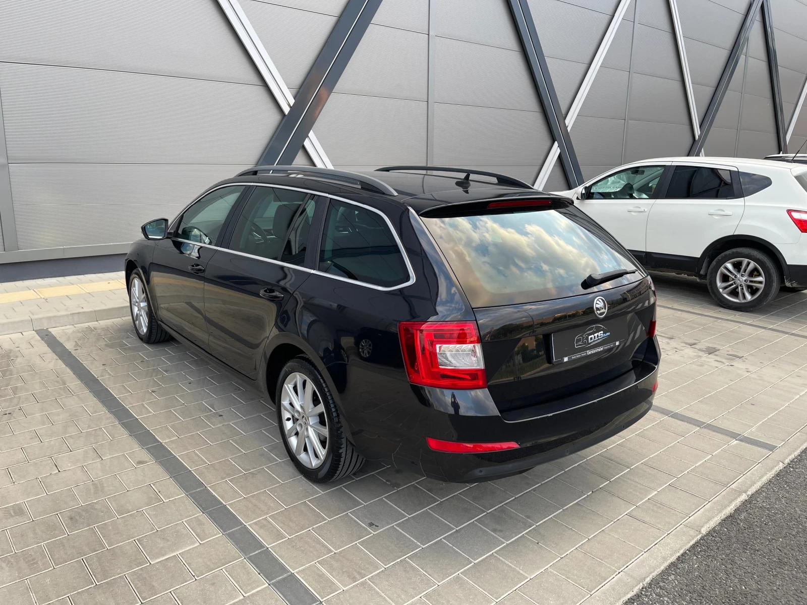 Skoda Octavia 2.0tdi/DSG/ Canton/ Xenon , снимка 3 - Автомобили и джипове - 55579411