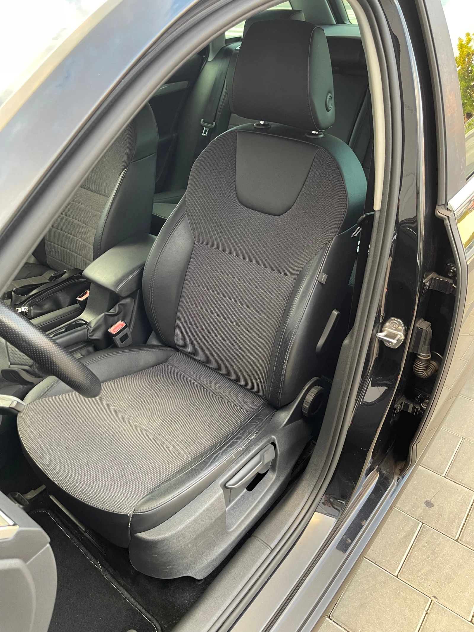 Skoda Octavia 2.0tdi/DSG/ Canton/ Xenon , снимка 8 - Автомобили и джипове - 55579411