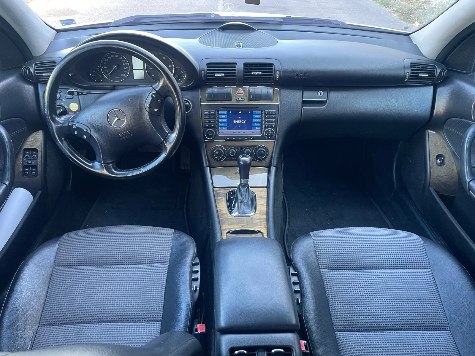 Mercedes-Benz C 320 V6 🔝, снимка 9 - Автомобили и джипове - 55631401