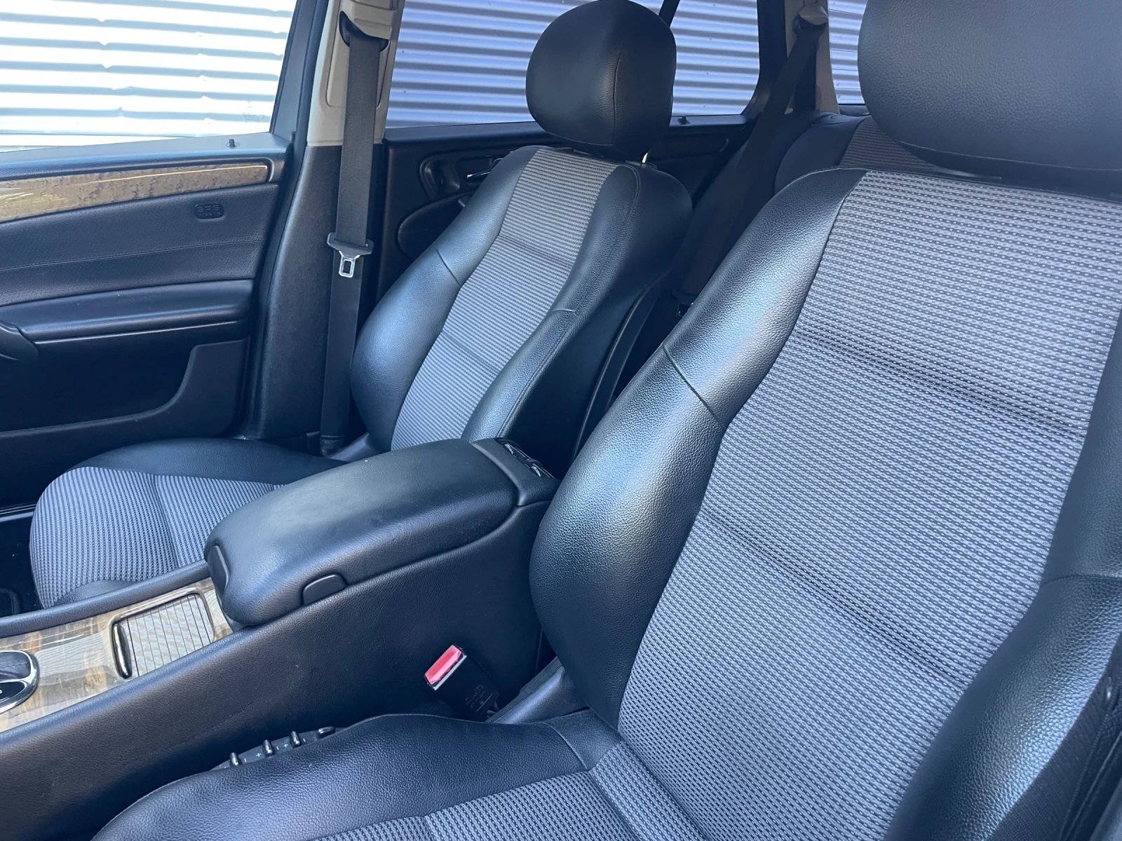 Mercedes-Benz C 320 V6 🔝, снимка 11 - Автомобили и джипове - 55631401