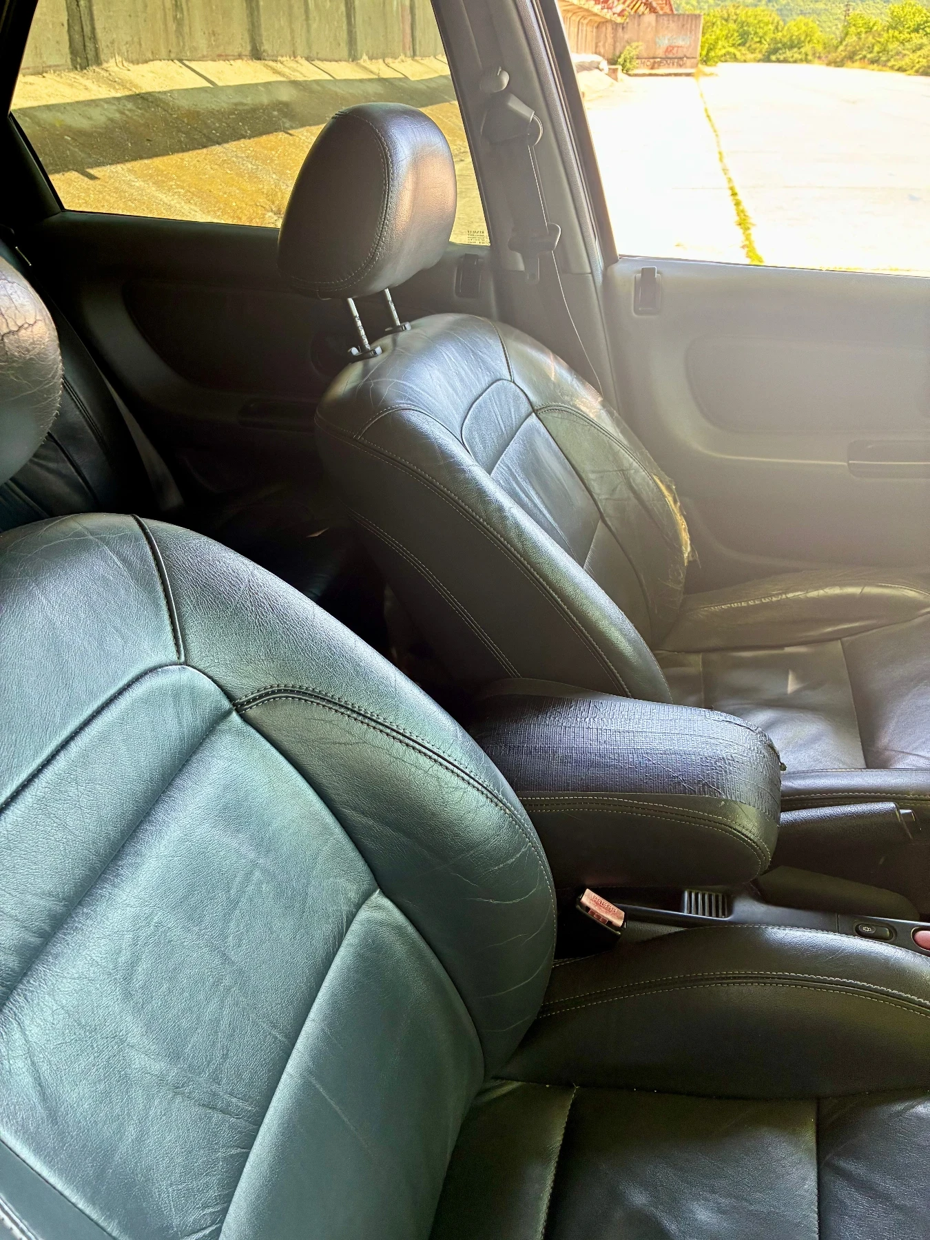 Renault Laguna 2.0 бензин, снимка 8 - Автомобили и джипове - 56009689