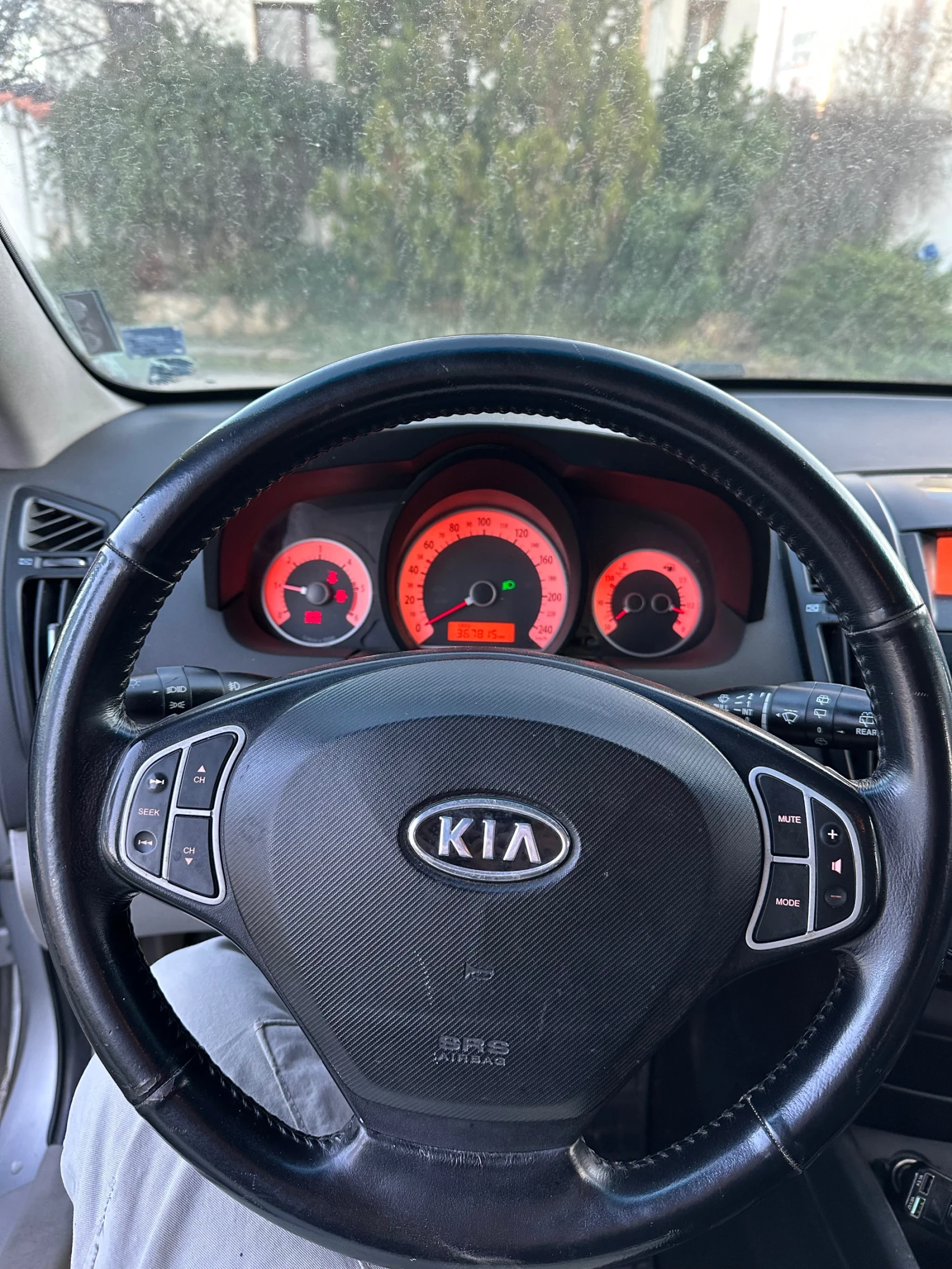 Kia Ceed, снимка 6 - Автомобили и джипове - 56307976