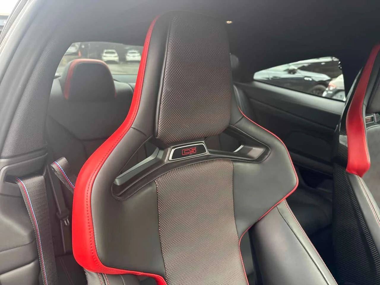 BMW M4 CS* Carbon ceramic brakes * Carbon seats hood roof | Mobile.bg � ����������� 17