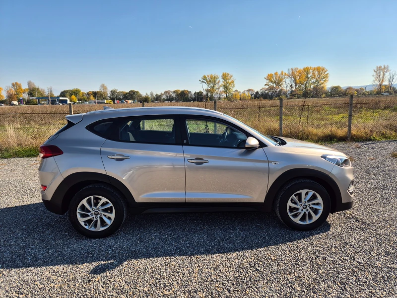 Hyundai Tucson 1.7CRDi* AUTOMAT* , снимка 7 - Автомобили и джипове - 47736092