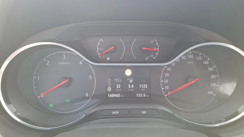 Opel Grandland X 1.6 CDTI , снимка 10 - Автомобили и джипове - 50394716