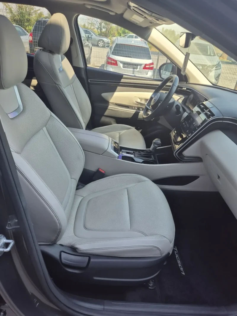 Hyundai Tucson, снимка 10 - Автомобили и джипове - 51491534
